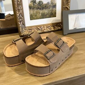 SHEIN Brown Buckle Strap Wedge Sandals